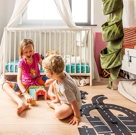 Sommige kindjes slapen samen op 1 kamer.