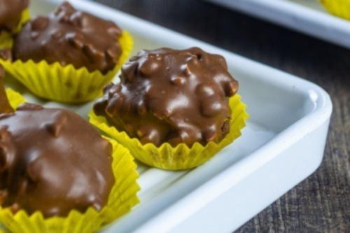 Chocolade met pindanoten