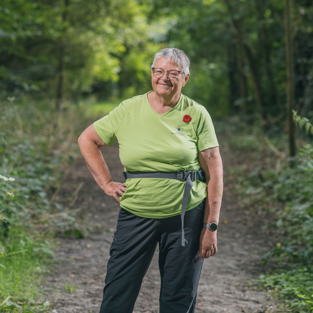 Connie met diabetes type 2 wandelen bos
