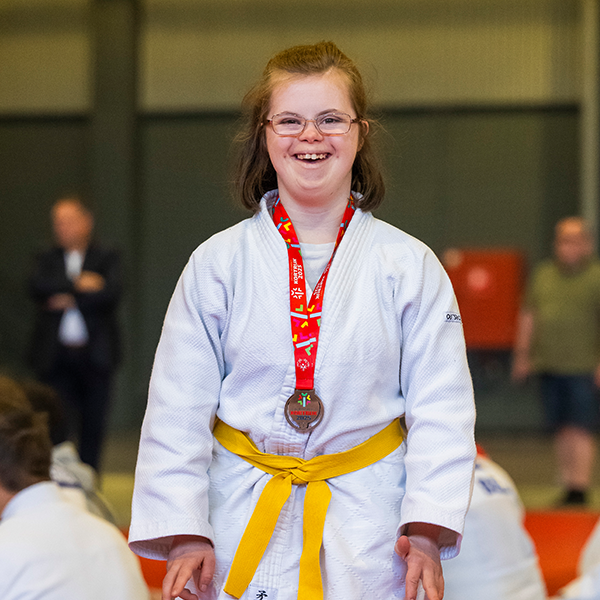 Nienke met medaille